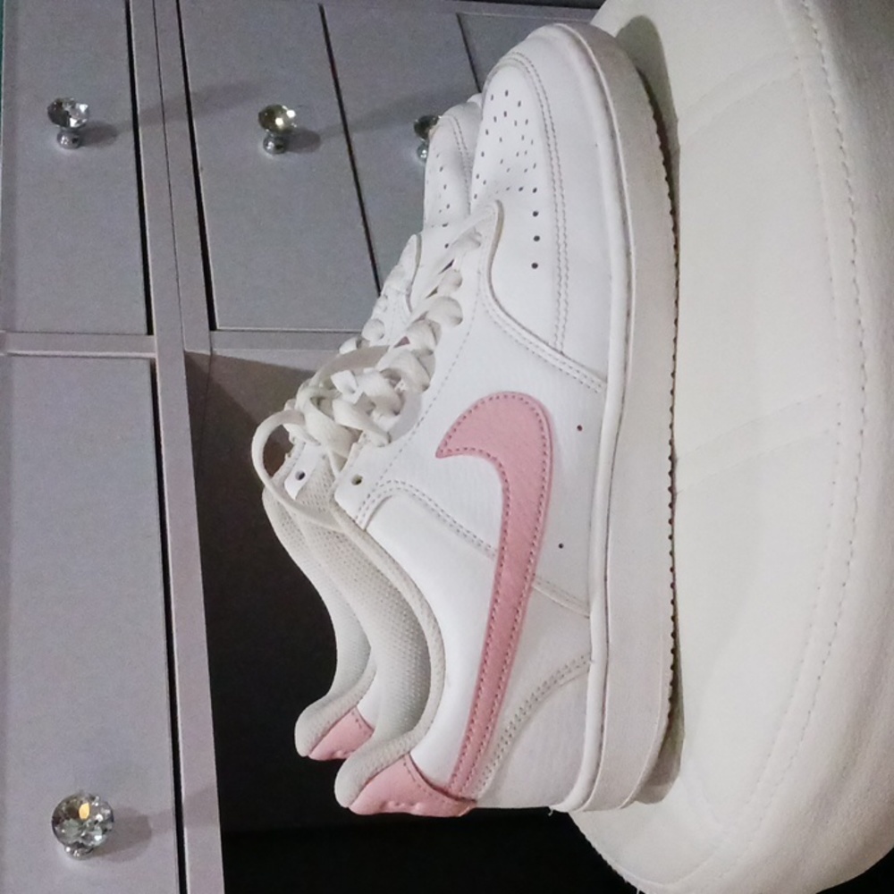 SOLD NIKE shoes Pink and White sneakers